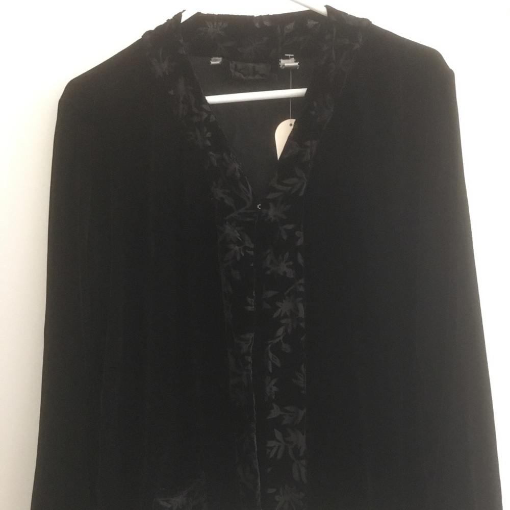 Women’s Velvet Jacket